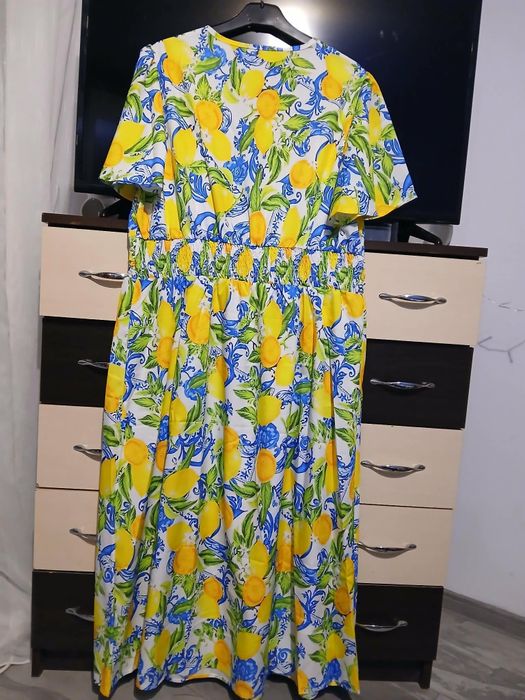 Vând rochii de dama XL