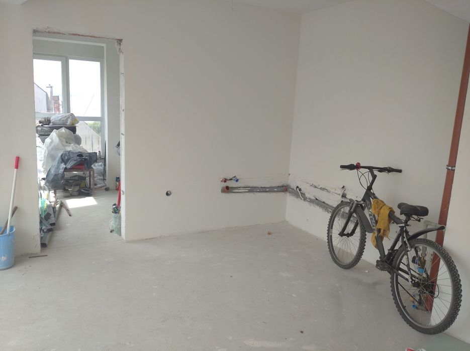 Продава се Двустаен апартамент в Варна, Погреби - 75 кв.м за 1467 €/кв.м - Снимка #9