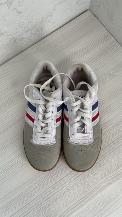 Кросовки для мальчиков кеды сороконожки бутсы