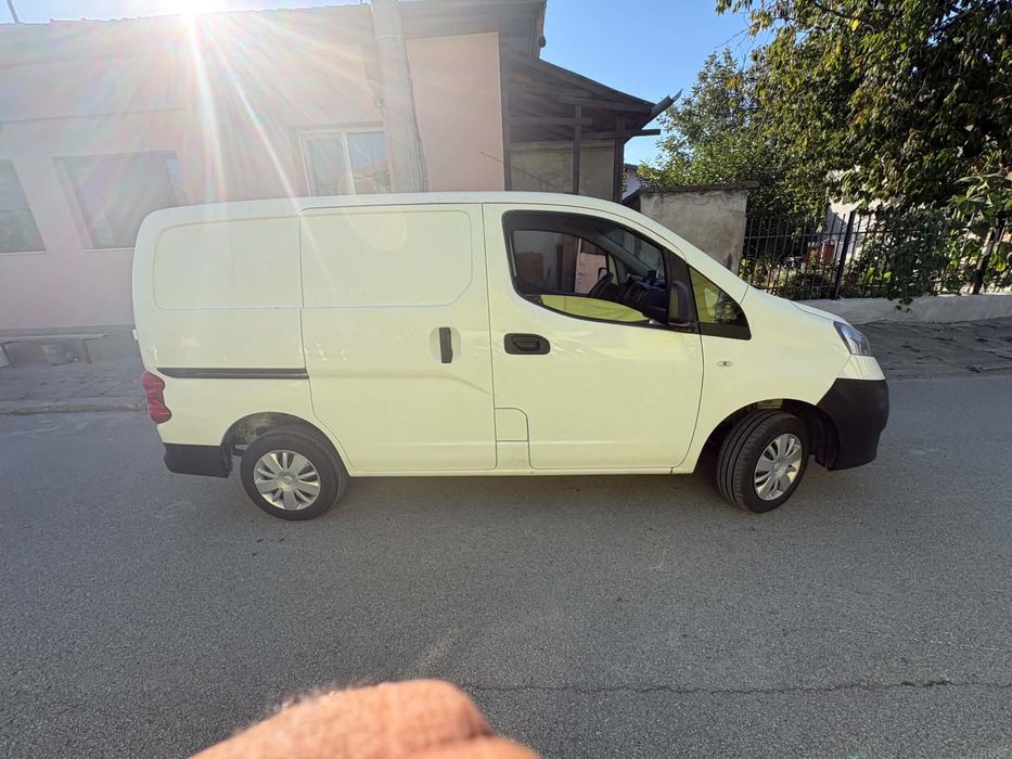 Продавам Nissan  NV200