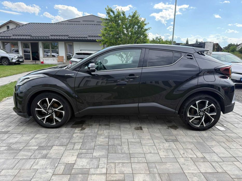 TOYOTA C-HR 1.8 Hybrid Trend e-CVT | 2020 | 100.000 km | Keyless | Scaune Încălzite | Senzori Parcare