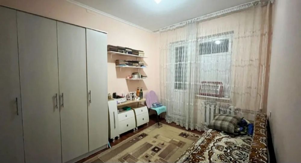 продам 3-х ком. 65кв. 3мкр. 4-этаж