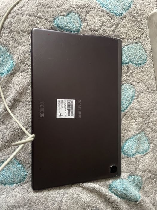 Продам планшет samsung tab a7