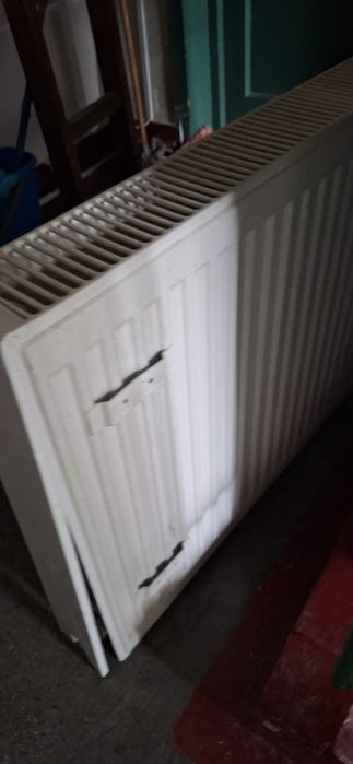 Vând calorifer bun