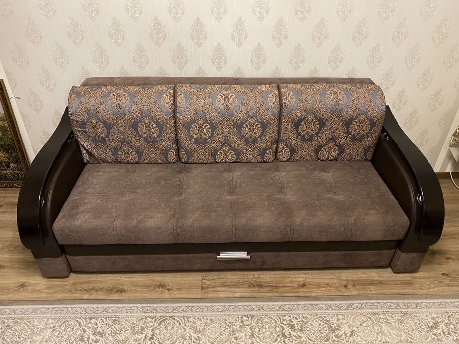 Диван для зала, гостиной