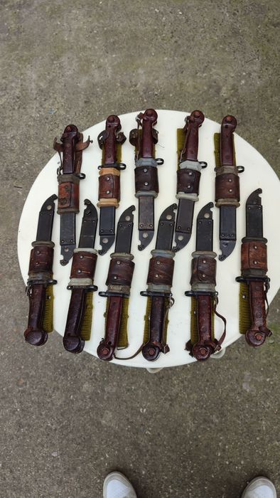 Baionete românești Akm