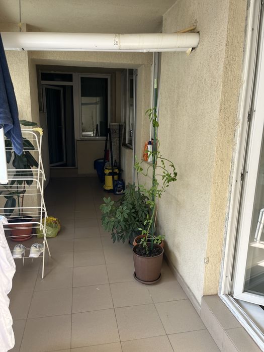 Vand apartament 3 camere+mansarda in Bragadiru