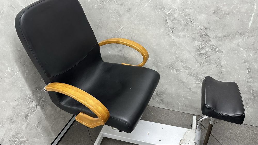 Продам кресло для педикюра