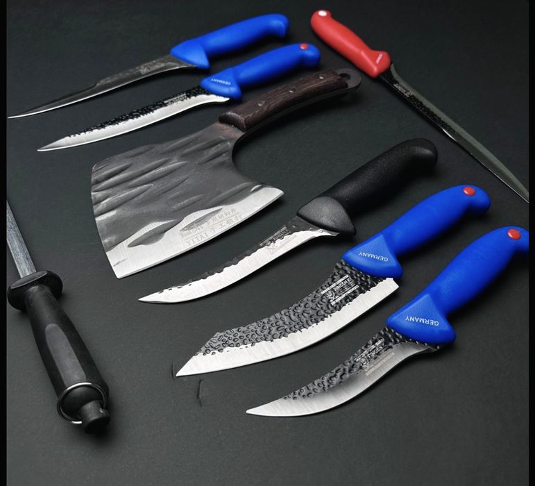 SET Macelarie Black Edition 8 piese
profesionale + 1 Satar f