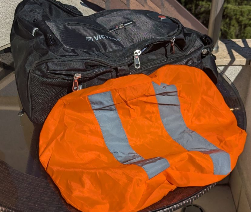 дъждобран за раница