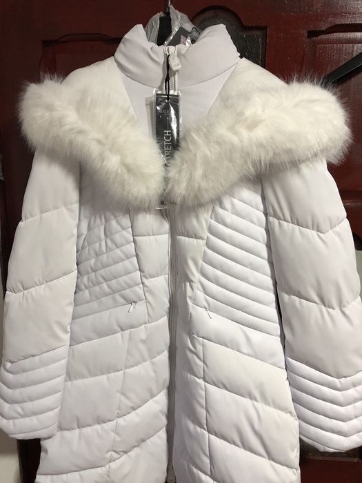 Geaca Guess noua cu eticheta