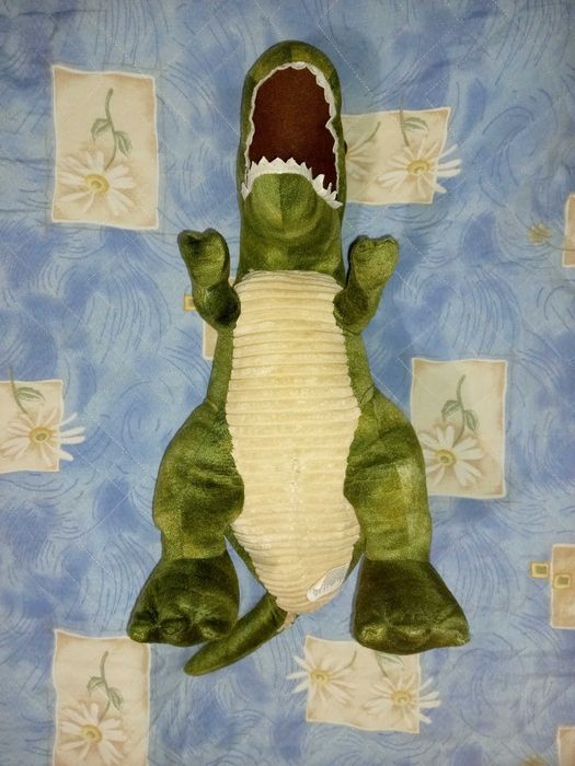 Плюшена играчка динозавър
