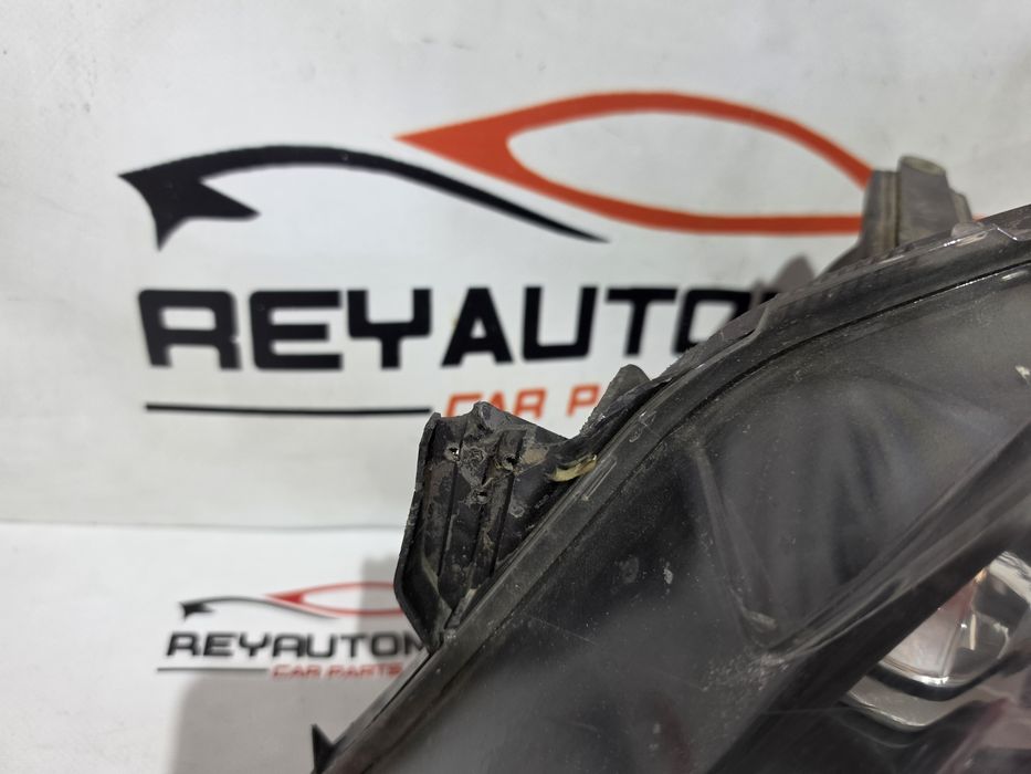 Far stanga Opel Astra H cod 24451032