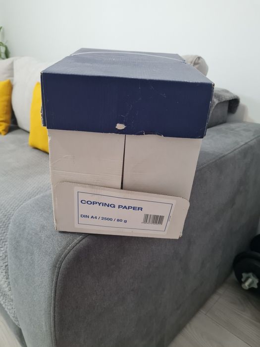Vând hârtie copiator