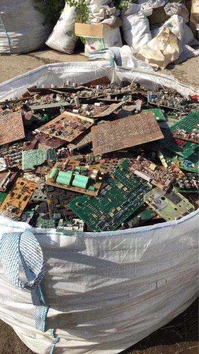 Прием Платы и Микросхем