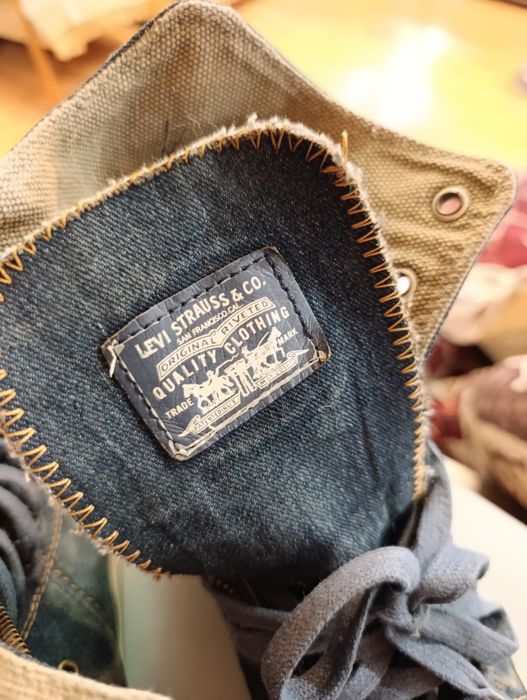 Продам Кеды Levi's оригинал!