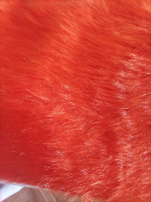 Губер оранжев със къс косъм