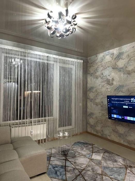 Дава се под наем Двустаен апартамент в София, Хладилника - 65 кв.м за 999 € - Снимка #1