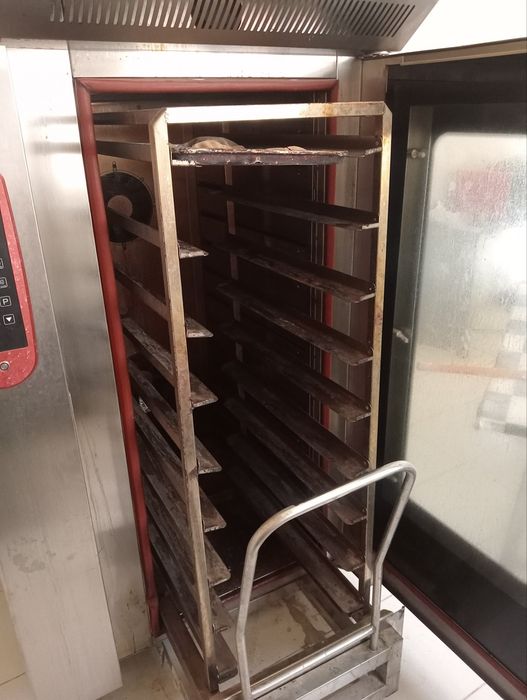 Pekarni pech soatiladi konpelekt