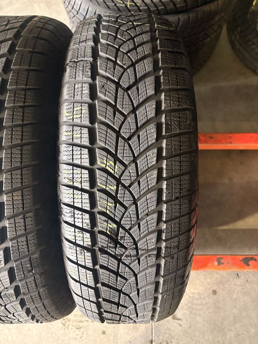 Anvelope iarna 215/70/16 GoodYear UltraGrip Performance 215 70 16 R 16