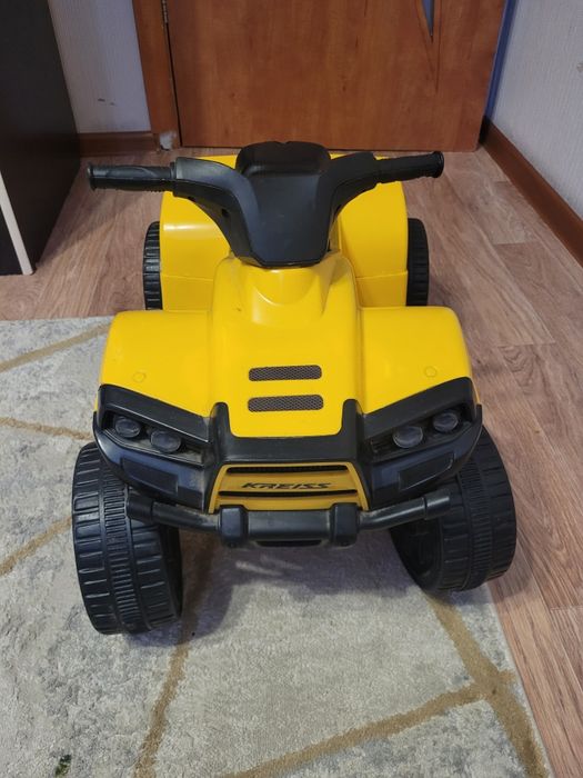 Продаётся игровая машинка