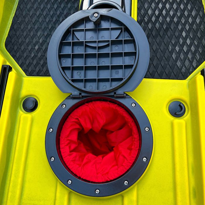 Професионален SIT ON TOP риболовен каяк с педали MARIUS ново