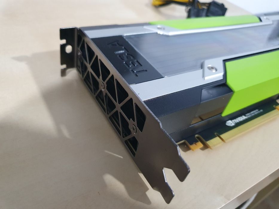 Placa video NVIDIA Tesla P40 24GB RAM