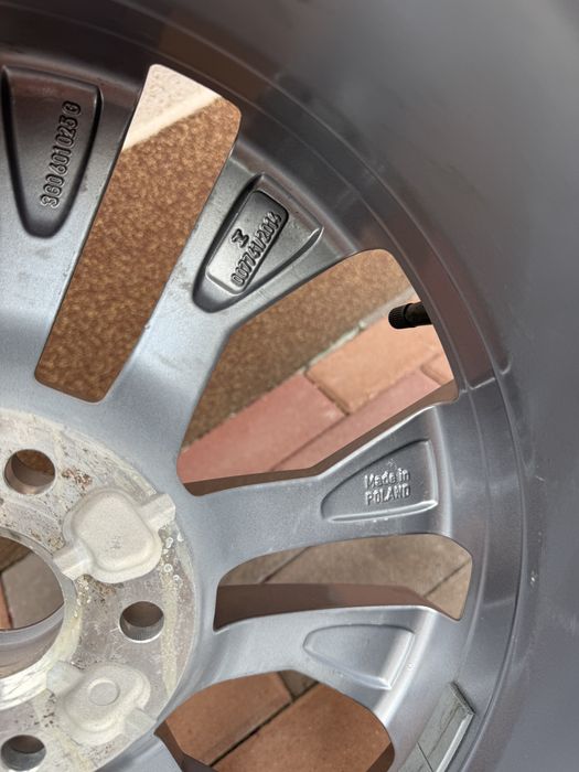 Janta Aliaj Model Soho Originala Vw Passat B8 215/55/17 Pirelli Vara
