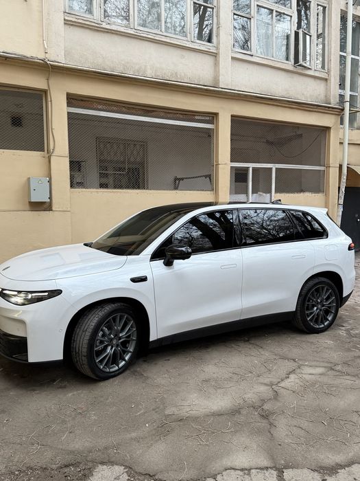 Leapmotor c10 gibrit kraska toza zapas xod 1220 km