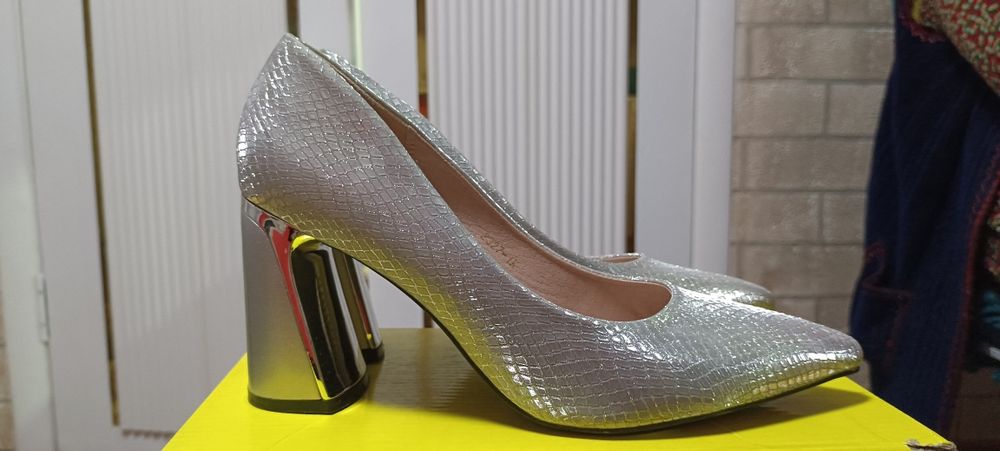 Туфли серый цвет