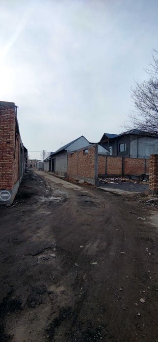 Kottejliy gorodokda 4 sotix yer sotiladi