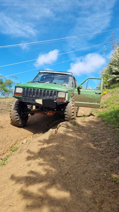Vând proiect jeep Xj M57