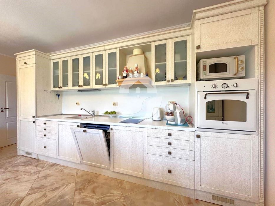 Продава се Тристаен апартамент в к.к. Слънчев бряг - 98 кв.м за 1725 €/кв.м - Снимка #3