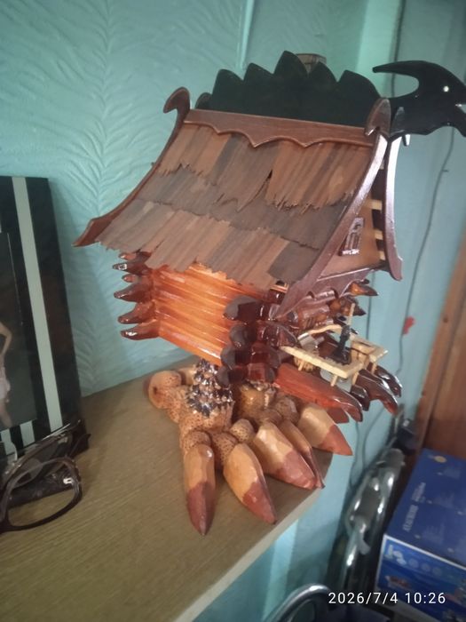 Продам шкатулку изба