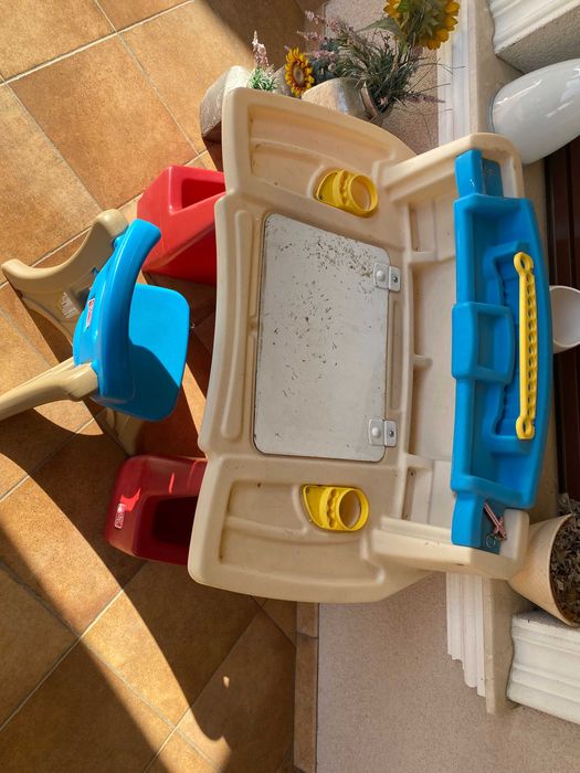 Birou Step 2 Deluxe Art Activity Desk