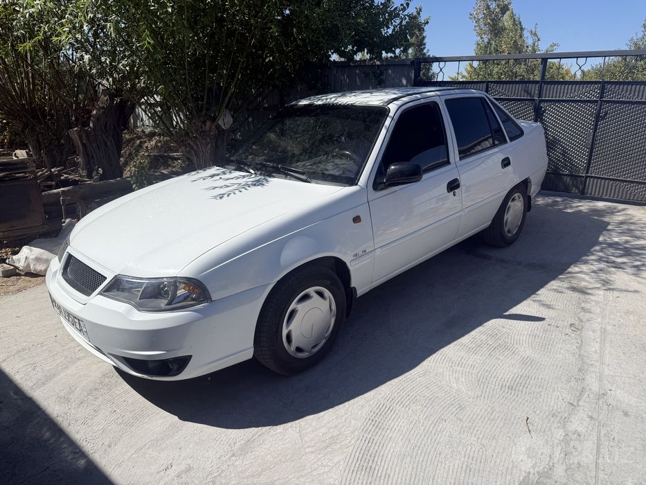 Nexia 2 satiladi
