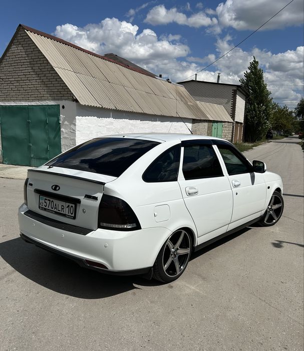 Продам Хорошую Приору