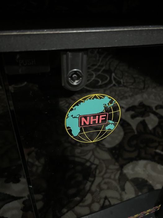 Podstavka seyf ofesnoy Ideal xolatda