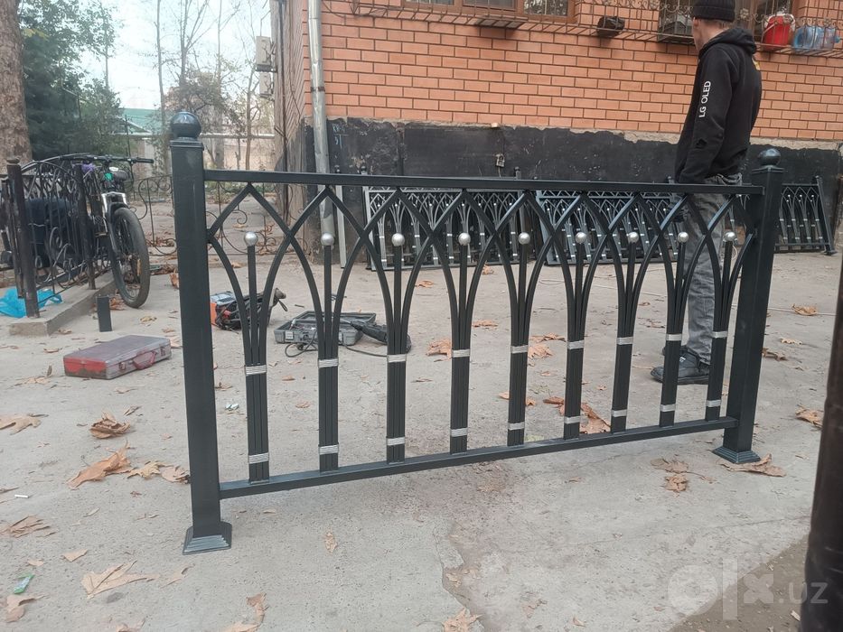 Навесы, козырьки, решотки, авто гараж, перила, заборы, ограждение.
