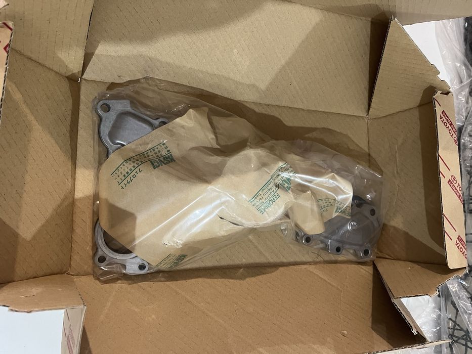 Помпа тойота, лексус, 3.5