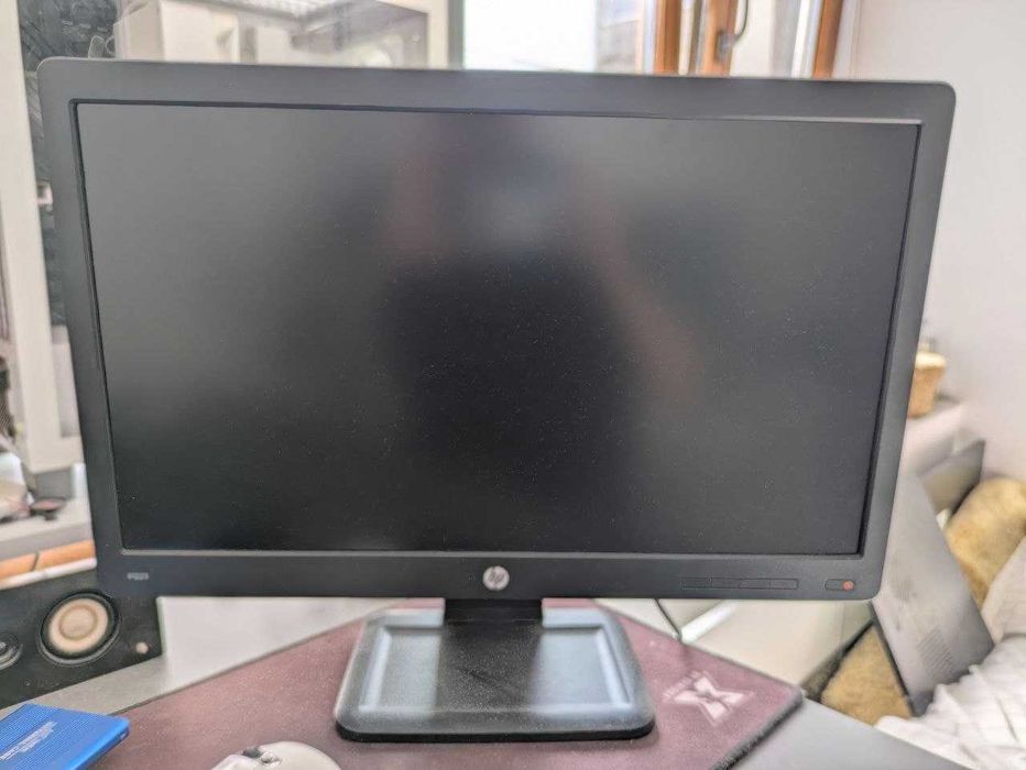 Настолен компютър Fujitsu i5 6600 / 8gb ram / SSD 240gb
