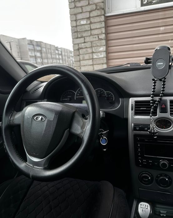 Продам Приору в хорошем состоянии