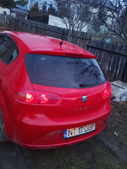 Vând Siat Leon an 2012