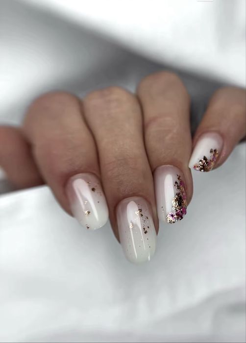 Aplic unghii cu gel si oja semipermanenta sector 2