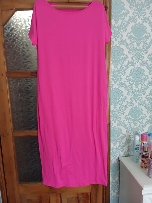 Продам новое платье