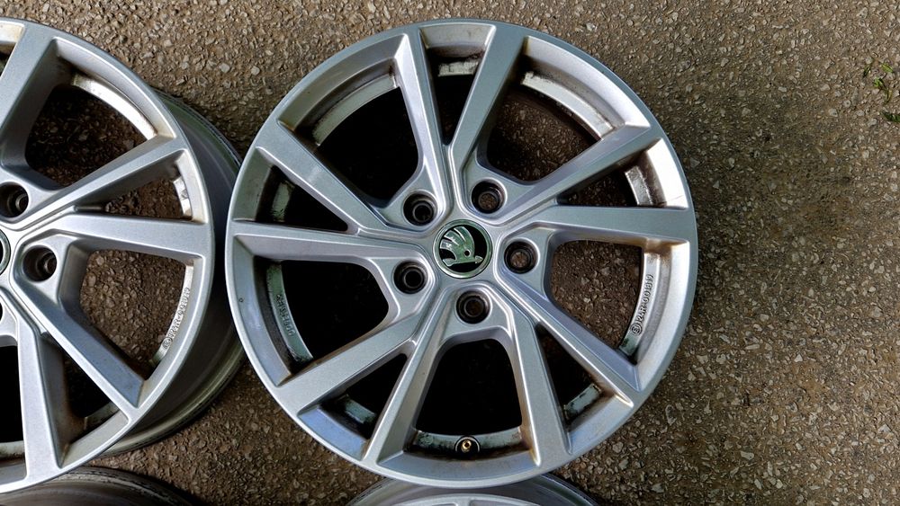 Шкода 16 5х112 лети джанти Skoda Octavia Superb 5x112. VAG група