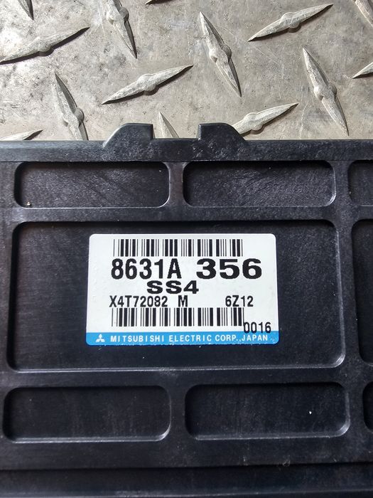Lichidare stoc Modul de cutie transfer mitsubichi pajero 4x4 cu cod piesă 8631A356