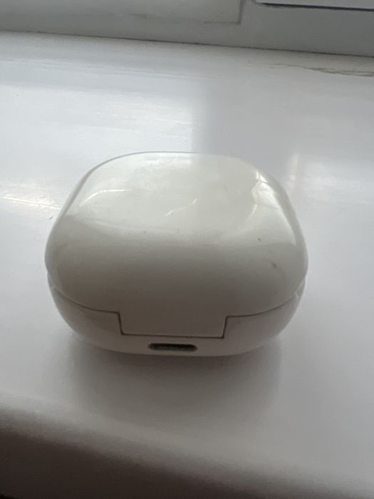 Galaxy Buds Live! продается очень харошем состаяние