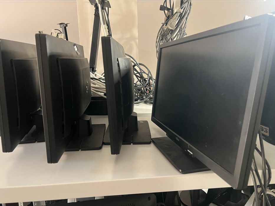 Мониторы 22-20 диогональ