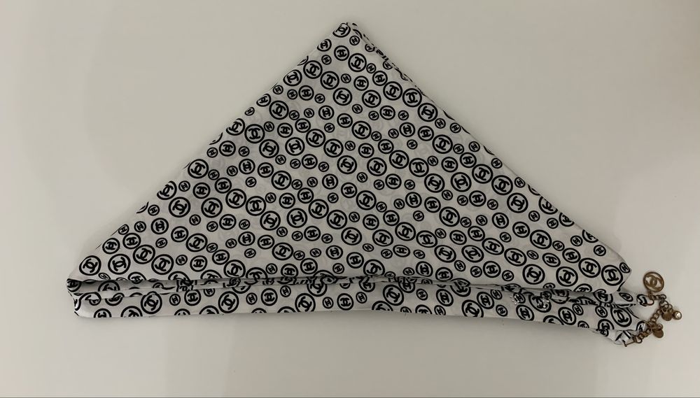 Платки и перчатки по 300 тенге